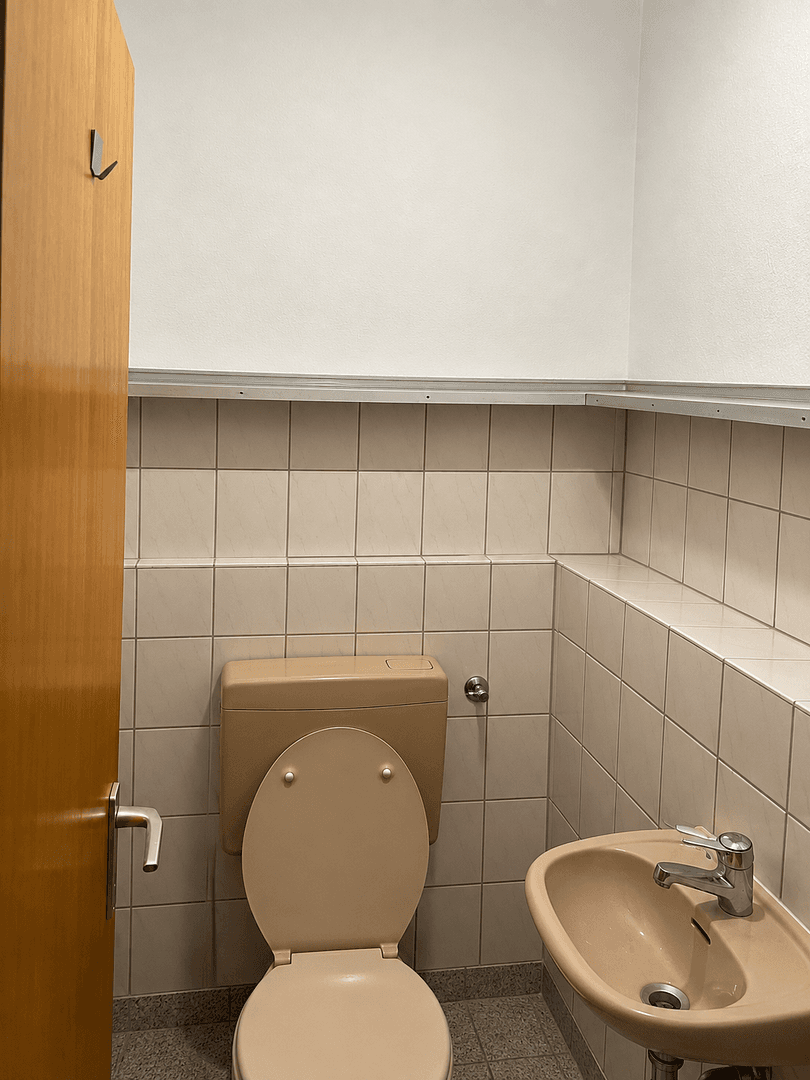 Pronájem nebytového prostoru 24 m², Zerzabelshofstr 5, Nürnberg, Bavorsko Pronájem nebytového prostoru 24 m², Zerzabelshofstr 5, Nürnberg, Bavorsko