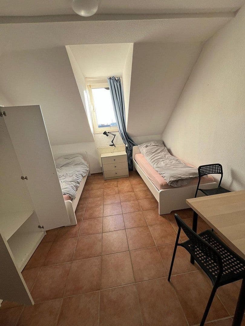 Pronájem nebytového prostoru 700 m², Hanau, Hessen Pronájem nebytového prostoru 700 m², Hanau, Hessen