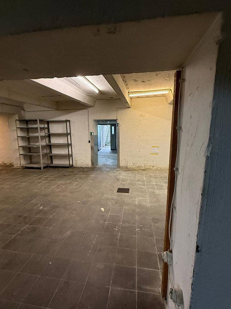 Pronájem nebytového prostoru 400 m², Herkulesstr 9-11, Essen, Severní Porýní-Vestfálsko Pronájem nebytového prostoru 400 m², Herkulesstr 9-11, Essen, Severní Porýní-Vestfálsko
