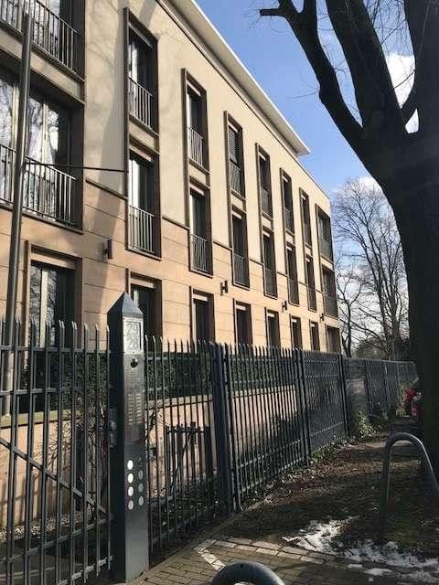 Pronájem garáže 40 m², Tunnelstraße 28, Berlin, Berlín Pronájem garáže 40 m², Tunnelstraße 28, Berlin, Berlín