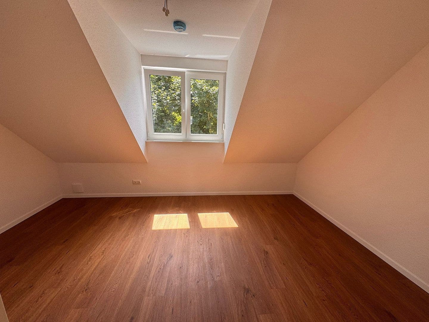 Pronájem domu 114 m², pozemek 120 m², Zossen, Braniborsko Pronájem domu 114 m², pozemek 120 m², Zossen, Braniborsko