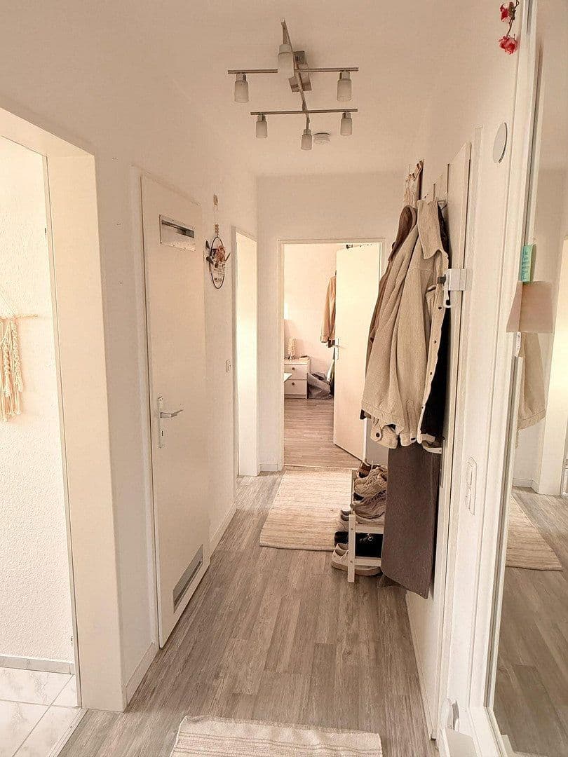 Pronájem bytu 2+1 45 m², Köln, Severní Porýní-Vestfálsko Pronájem bytu 2+1 45 m², Köln, Severní Porýní-Vestfálsko