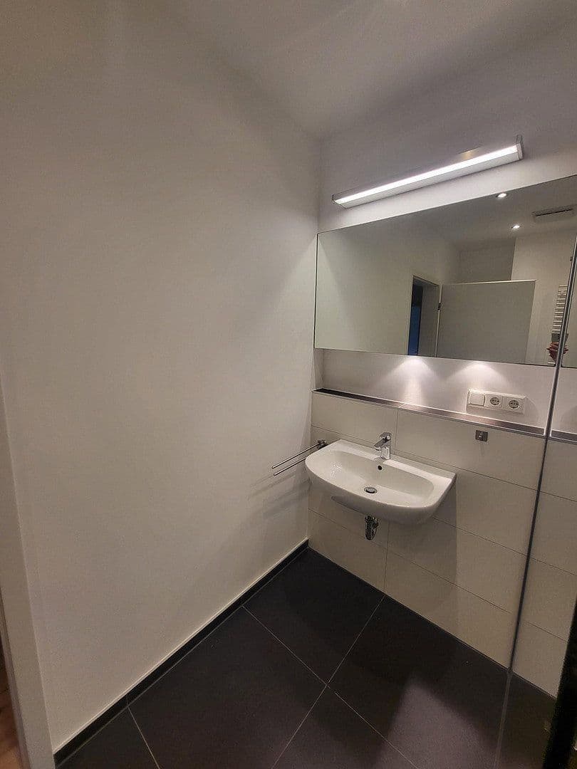 Pronájem bytu 3+1 67 m², Landwehrstraße 48, Hannover, Dolní Sasko Pronájem bytu 3+1 67 m², Landwehrstraße 48, Hannover, Dolní Sasko
