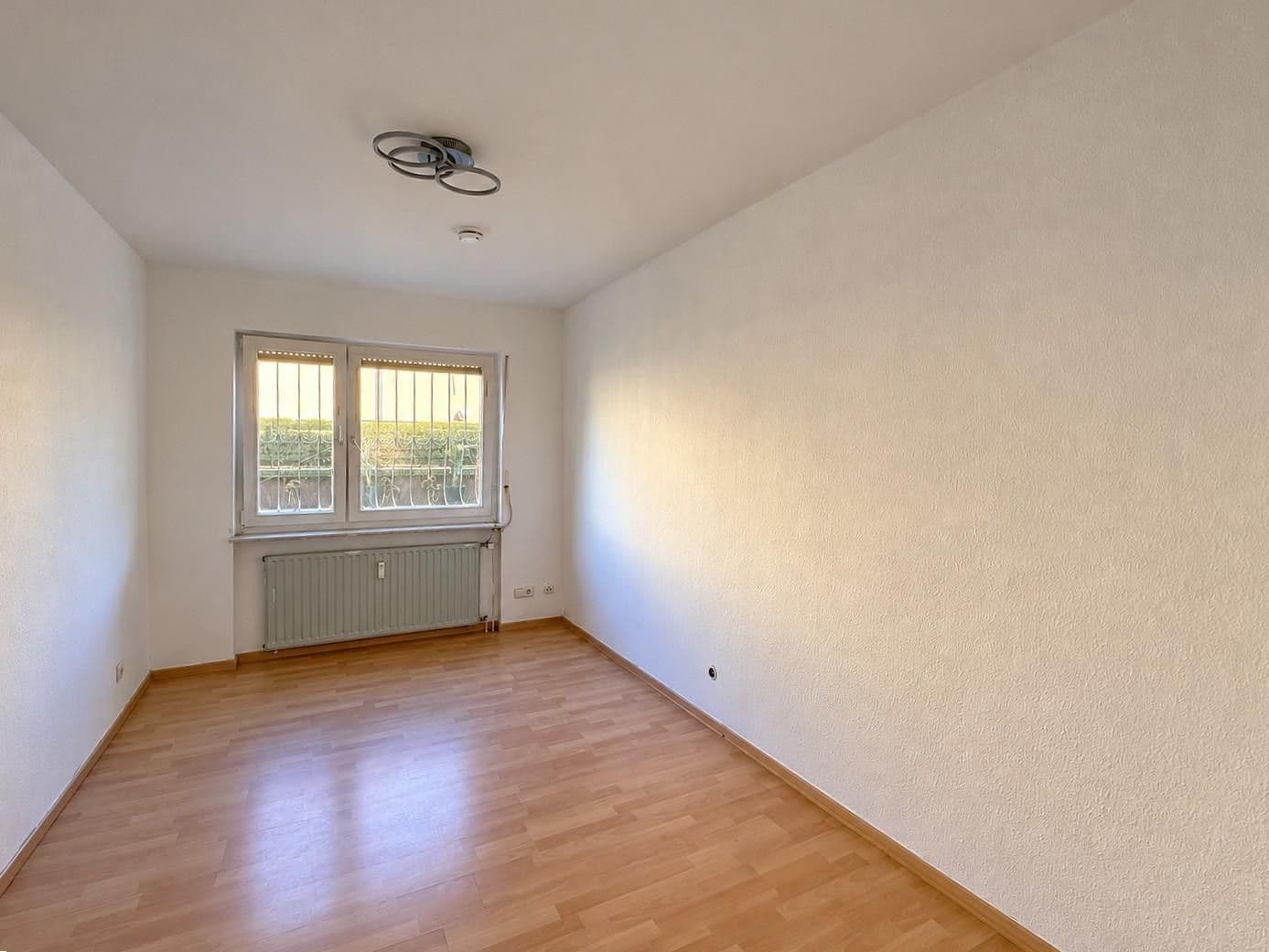 Prodej bytu 3+1 93 m², Frankfurt, Hessen Prodej bytu 3+1 93 m², Frankfurt, Hessen