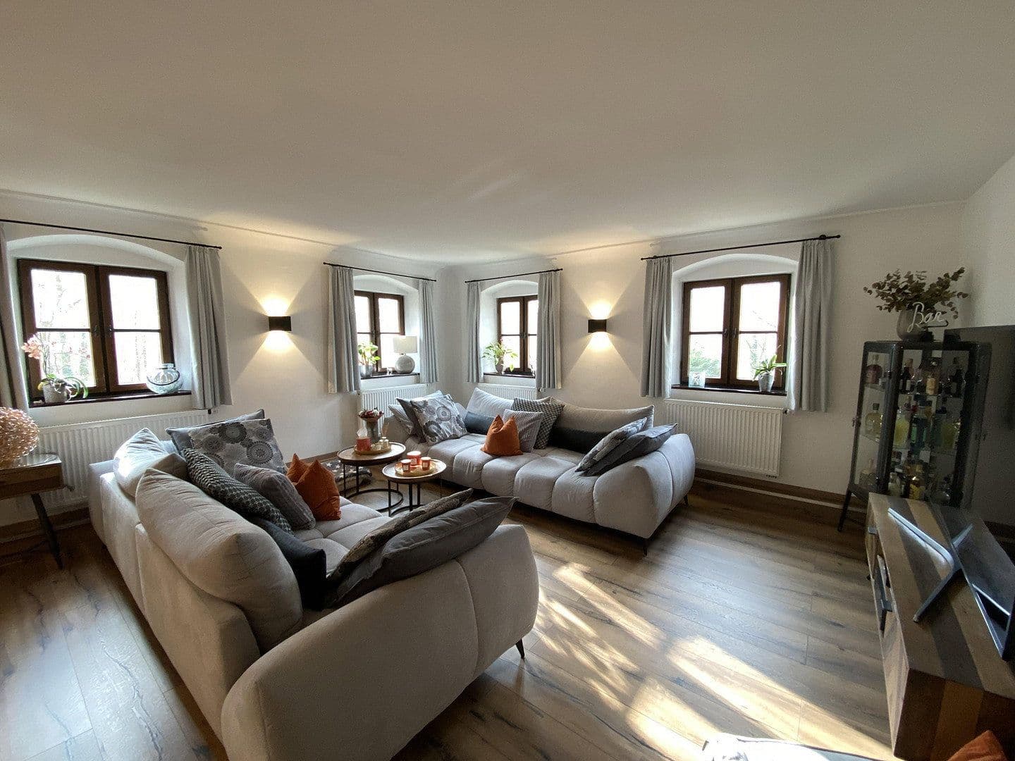 Prodej domu 480 m², pozemek 6.939 m², Egenhofen, Bavorsko Prodej domu 480 m², pozemek 6.939 m², Egenhofen, Bavorsko