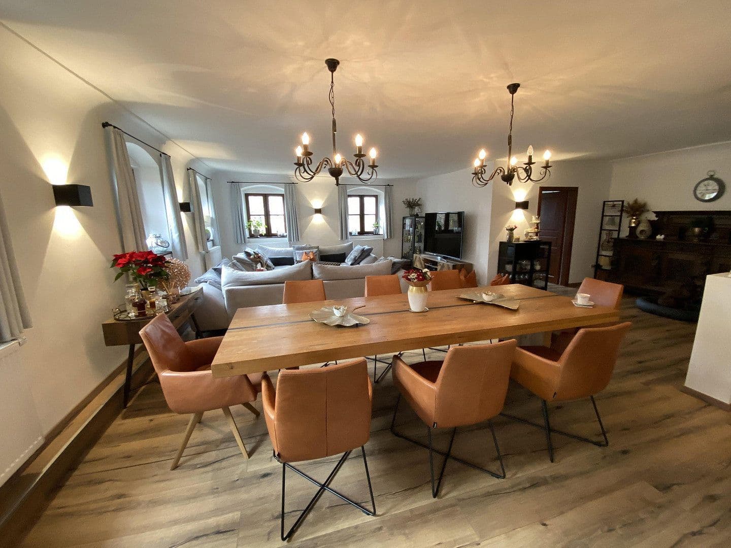 Prodej domu 480 m², pozemek 6.939 m², Egenhofen, Bavorsko Prodej domu 480 m², pozemek 6.939 m², Egenhofen, Bavorsko