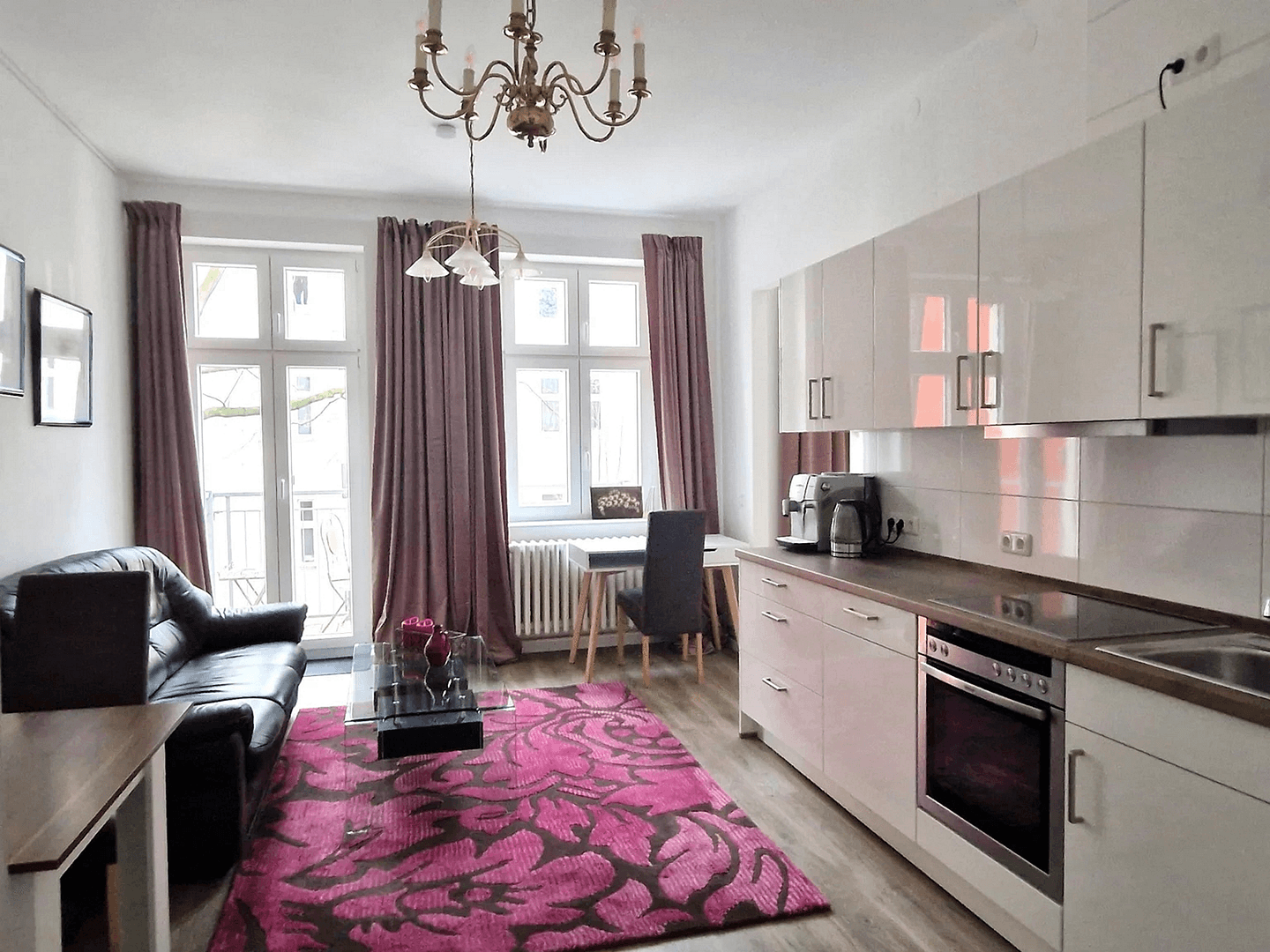Pronájem bytu 1+kk 38 m², Berlin, Berlín Pronájem bytu 1+kk 38 m², Berlin, Berlín