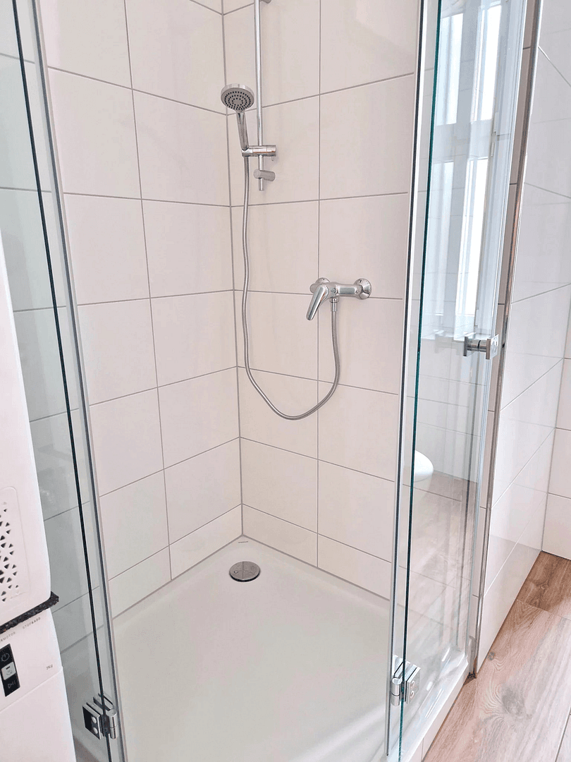 Pronájem bytu 1+kk 38 m², Berlin, Berlín Pronájem bytu 1+kk 38 m², Berlin, Berlín
