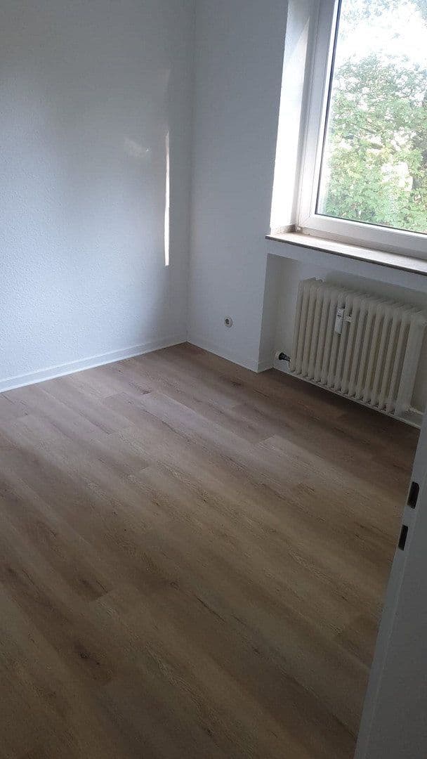 Pronájem bytu 3+1 65 m², Lavendelweg 8, Köln, Severní Porýní-Vestfálsko Pronájem bytu 3+1 65 m², Lavendelweg 8, Köln, Severní Porýní-Vestfálsko