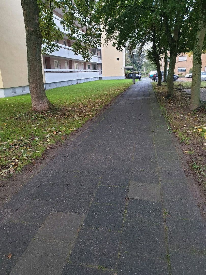 Pronájem bytu 3+1 65 m², Lavendelweg 8, Köln, Severní Porýní-Vestfálsko Pronájem bytu 3+1 65 m², Lavendelweg 8, Köln, Severní Porýní-Vestfálsko
