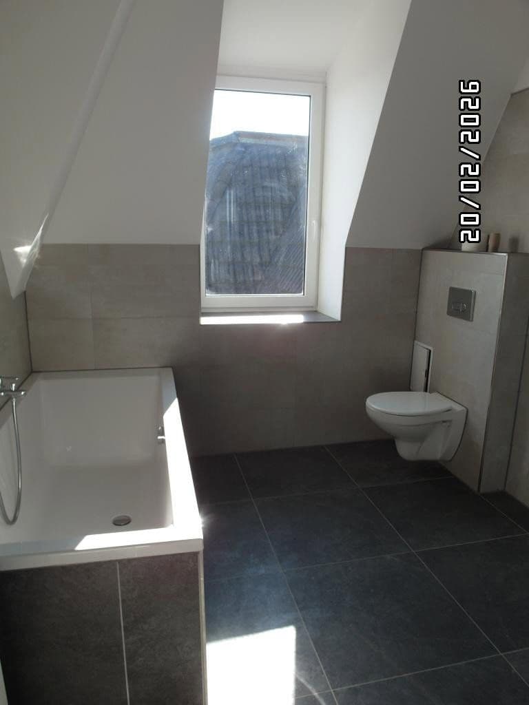 Pronájem bytu 4+1 94 m², Kirchstraße 8c, Riesa, Sasko Pronájem bytu 4+1 94 m², Kirchstraße 8c, Riesa, Sasko