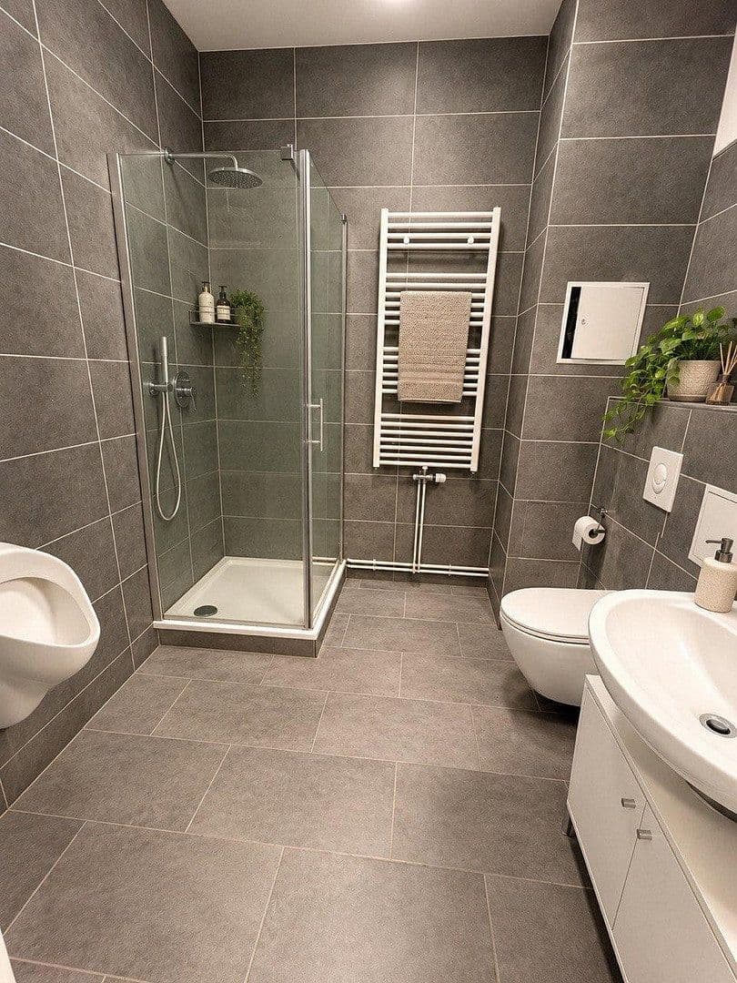 Prodej bytu 5+1 93 m², Friedrichsberger Strasse 24, Berlin, Berlín Prodej bytu 5+1 93 m², Friedrichsberger Strasse 24, Berlin, Berlín