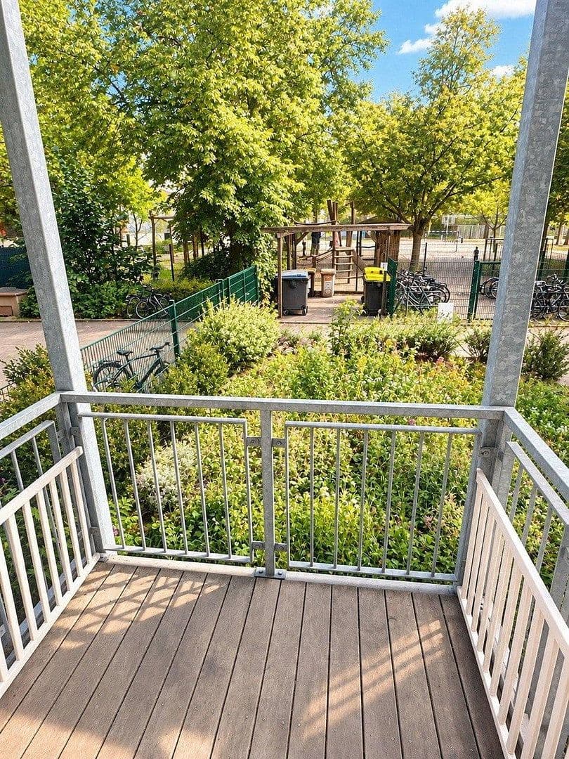Prodej bytu 5+1 93 m², Friedrichsberger Strasse 24, Berlin, Berlín Prodej bytu 5+1 93 m², Friedrichsberger Strasse 24, Berlin, Berlín