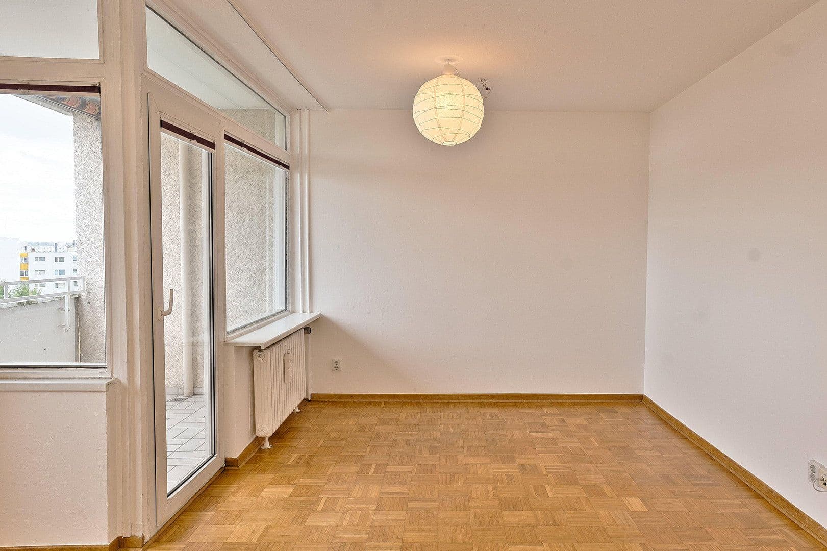 Prodej bytu 2+1 65 m², Berlin, Berlín Prodej bytu 2+1 65 m², Berlin, Berlín