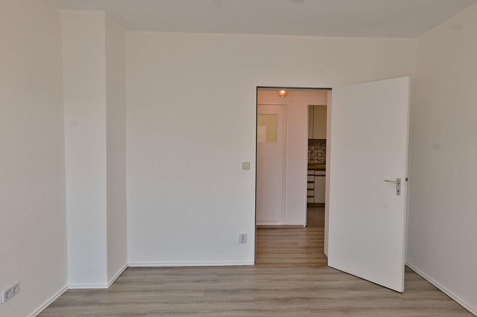 Prodej bytu 2+1 65 m², Berlin, Berlín Prodej bytu 2+1 65 m², Berlin, Berlín