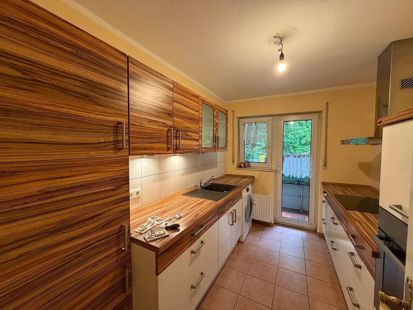 Pronájem bytu 2+1 65 m², Paul-Bonatz-Straße 25, Düsseldorf, Severní Porýní-Vestfálsko Pronájem bytu 2+1 65 m², Paul-Bonatz-Straße 25, Düsseldorf, Severní Porýní-Vestfálsko
