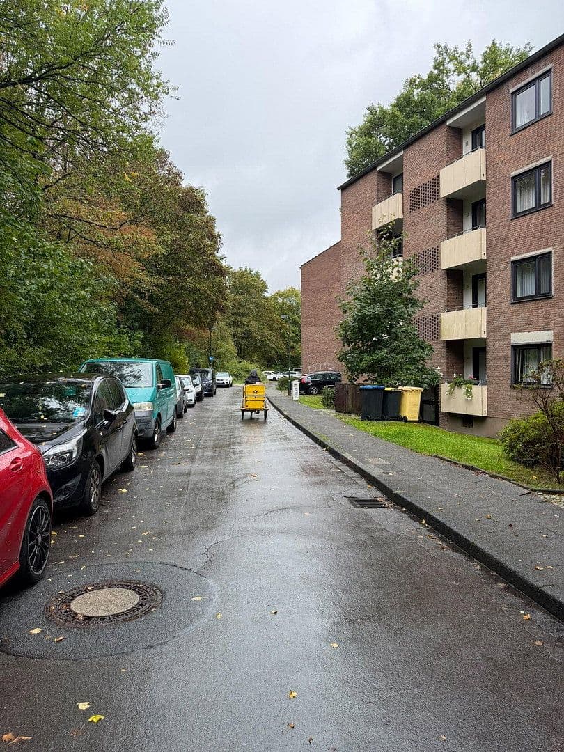 Pronájem bytu 2+1 65 m², Paul-Bonatz-Straße 25, Düsseldorf, Severní Porýní-Vestfálsko Pronájem bytu 2+1 65 m², Paul-Bonatz-Straße 25, Düsseldorf, Severní Porýní-Vestfálsko