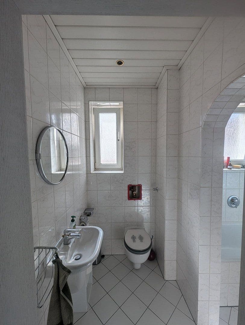Pronájem bytu 3+1 86 m², Äußere Wingertstraße 26, Mannheim, Bádensko-Württembersko Pronájem bytu 3+1 86 m², Äußere Wingertstraße 26, Mannheim, Bádensko-Württembersko