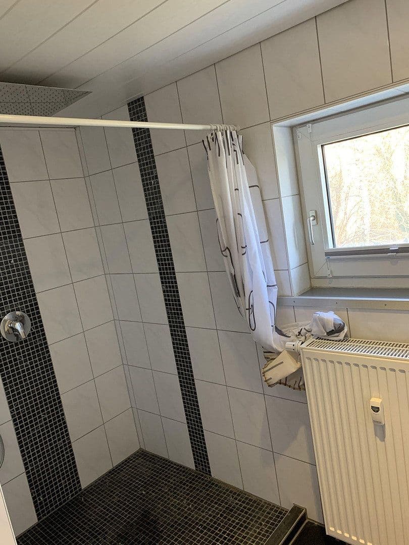 Pronájem bytu 4+1 135 m², Am Bohrturm 20, Schöningen, Dolní Sasko Pronájem bytu 4+1 135 m², Am Bohrturm 20, Schöningen, Dolní Sasko