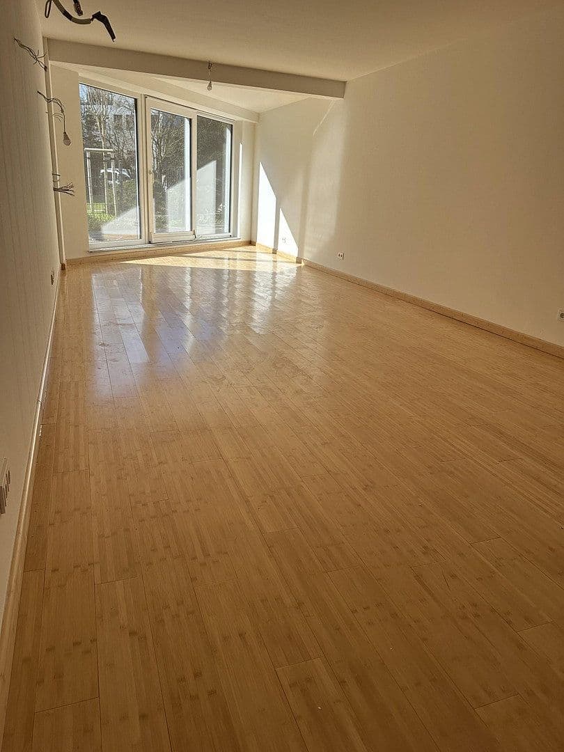 Pronájem bytu 4+1 190 m², Rauschener Allee 4, Berlin, Berlín Pronájem bytu 4+1 190 m², Rauschener Allee 4, Berlin, Berlín