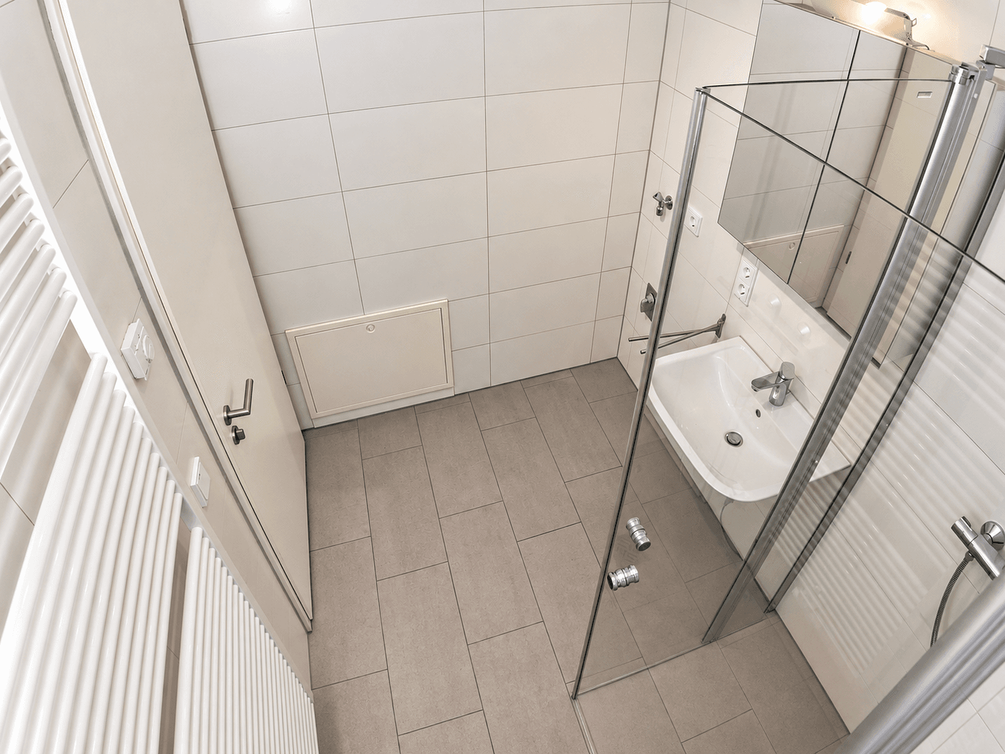 Pronájem bytu 1+1 32 m², Frankfurt am Main, Hessen Pronájem bytu 1+1 32 m², Frankfurt am Main, Hessen