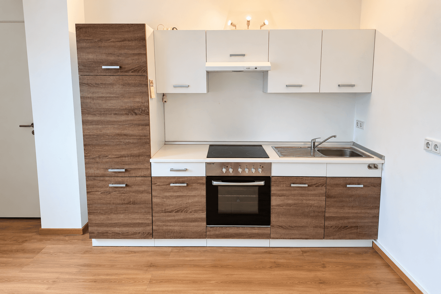 Pronájem bytu 1+1 32 m², Frankfurt am Main, Hessen Pronájem bytu 1+1 32 m², Frankfurt am Main, Hessen