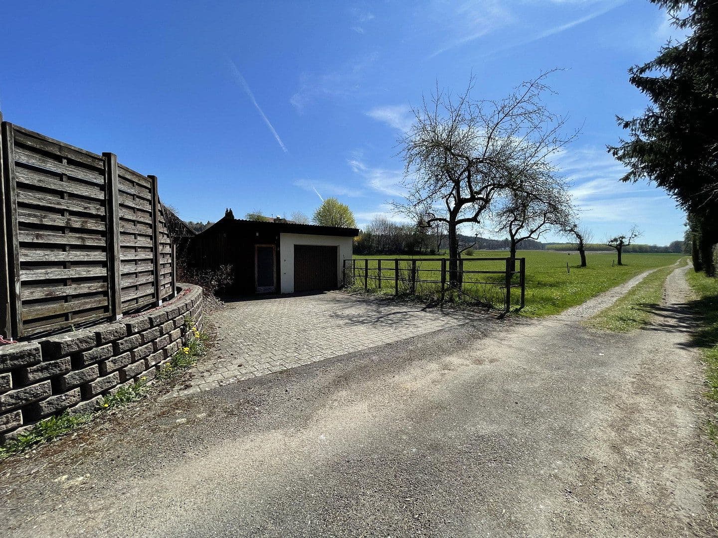 Prodej domu 123 m², pozemek 581 m², Wolfegger Str. 54, Schlier, Bádensko-Württembersko Prodej domu 123 m², pozemek 581 m², Wolfegger Str. 54, Schlier, Bádensko-Württembersko