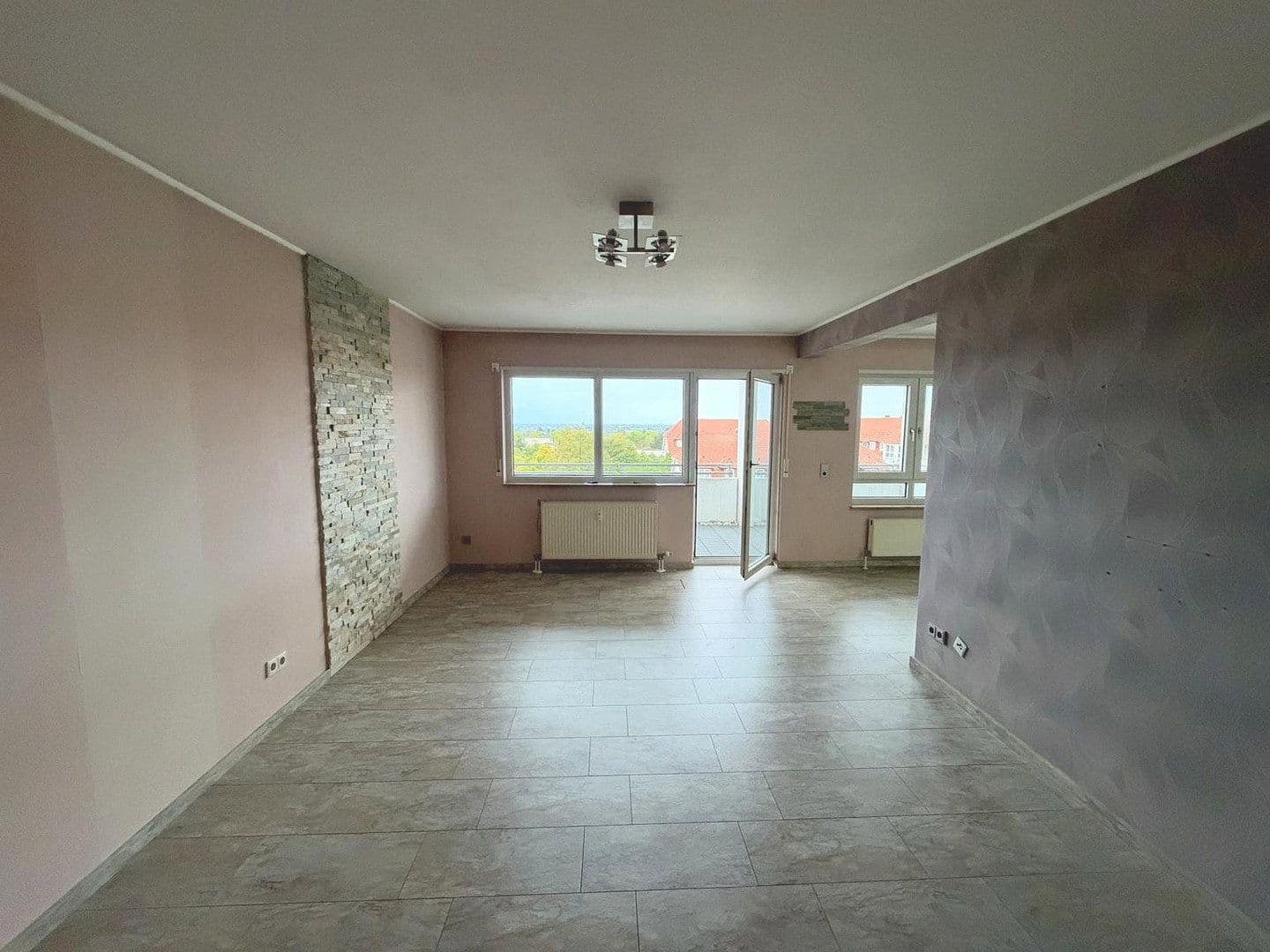 Prodej bytu 3+1 82 m², Gabriel-von-Seidl-Str. 55, Worms, Porýní-Falc Prodej bytu 3+1 82 m², Gabriel-von-Seidl-Str. 55, Worms, Porýní-Falc