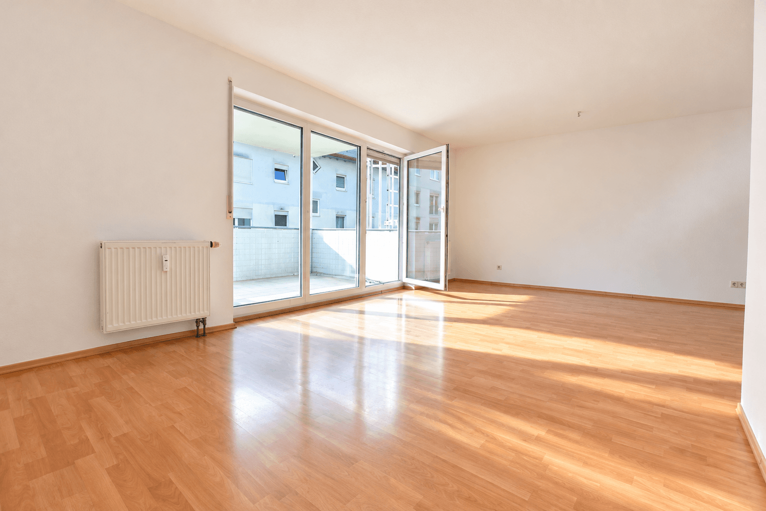 Pronájem bytu 2+1 64 m², Danziger Str. 15, Neckartenzlingen, Bádensko-Württembersko Pronájem bytu 2+1 64 m², Danziger Str. 15, Neckartenzlingen, Bádensko-Württembersko