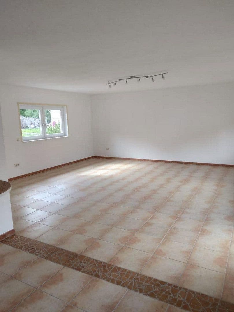 Prodej domu 174 m², pozemek 450 m², Weiherstraße 51, Hochspeyer, Porýní-Falc Prodej domu 174 m², pozemek 450 m², Weiherstraße 51, Hochspeyer, Porýní-Falc