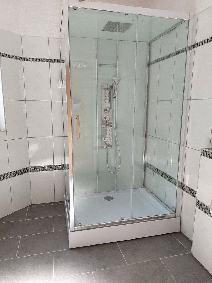 Prodej domu 174 m², pozemek 450 m², Weiherstraße 51, Hochspeyer, Porýní-Falc Prodej domu 174 m², pozemek 450 m², Weiherstraße 51, Hochspeyer, Porýní-Falc