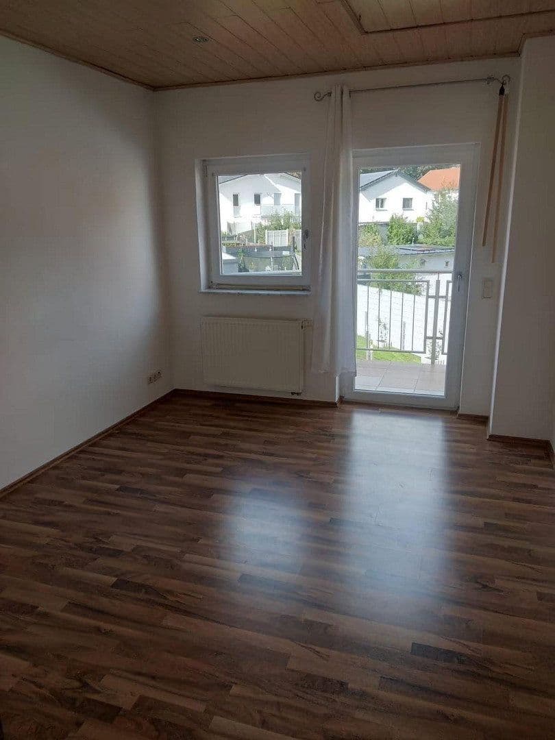 Prodej domu 174 m², pozemek 450 m², Weiherstraße 51, Hochspeyer, Porýní-Falc Prodej domu 174 m², pozemek 450 m², Weiherstraße 51, Hochspeyer, Porýní-Falc