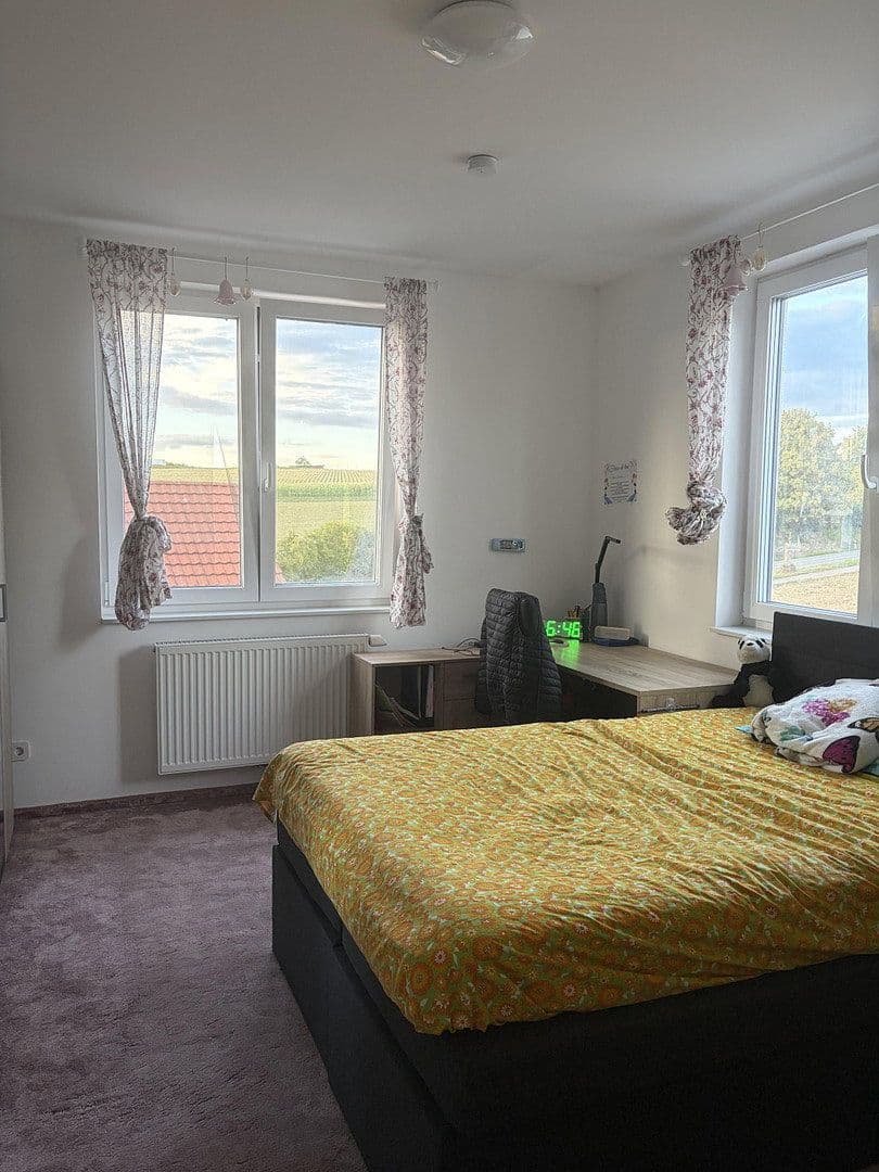 Prodej bytu 6+1 172 m², Niefern-Öschelbronn, Bádensko-Württembersko Prodej bytu 6+1 172 m², Niefern-Öschelbronn, Bádensko-Württembersko