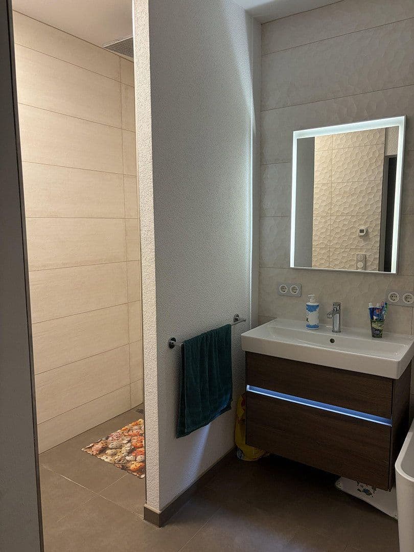 Prodej bytu 6+1 172 m², Niefern-Öschelbronn, Bádensko-Württembersko Prodej bytu 6+1 172 m², Niefern-Öschelbronn, Bádensko-Württembersko