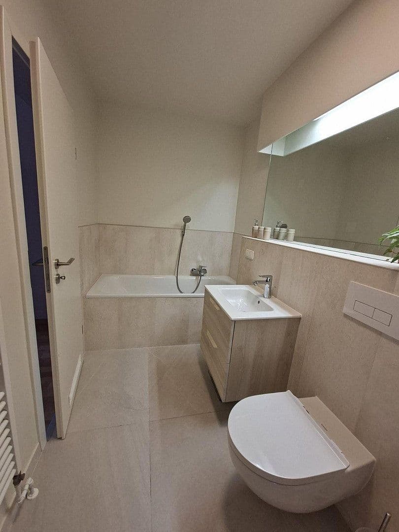 Pronájem bytu 2+1 62 m², Feldbergstr.53 60323 Frankfurt, Frankfurt, Hessen Pronájem bytu 2+1 62 m², Feldbergstr.53 60323 Frankfurt, Frankfurt, Hessen