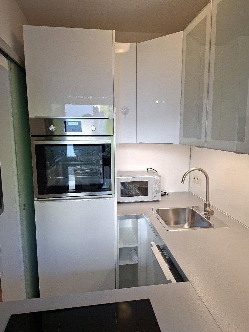 Pronájem bytu 2+1 62 m², Feldbergstr.53 60323 Frankfurt, Frankfurt, Hessen Pronájem bytu 2+1 62 m², Feldbergstr.53 60323 Frankfurt, Frankfurt, Hessen