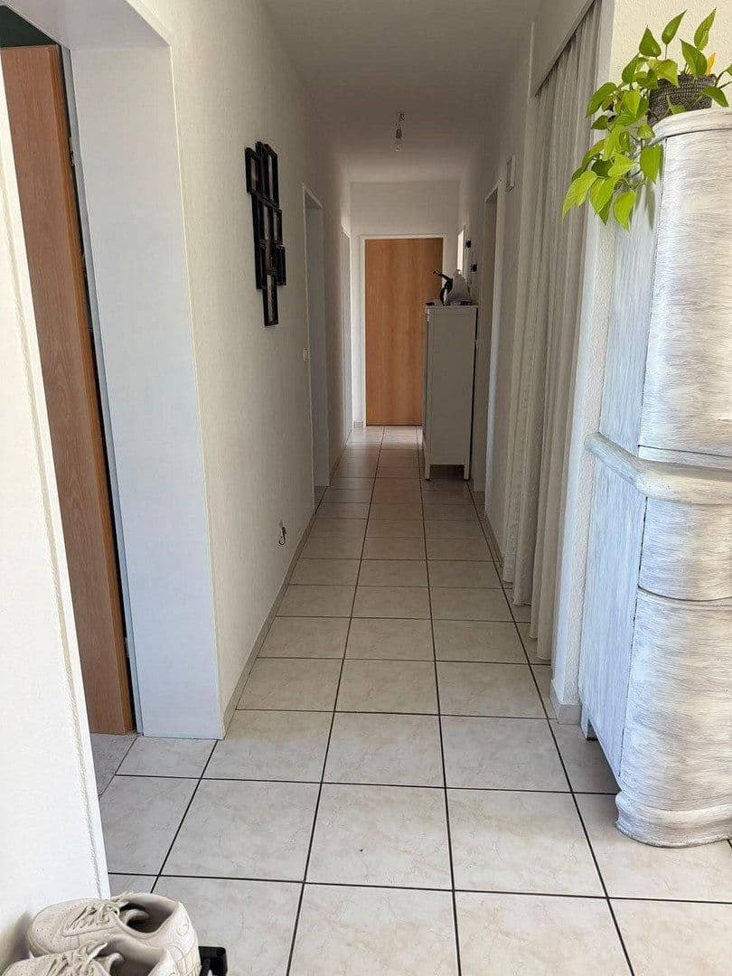 Pronájem bytu 4+1 112 m², Lindlar, Severní Porýní-Vestfálsko Pronájem bytu 4+1 112 m², Lindlar, Severní Porýní-Vestfálsko