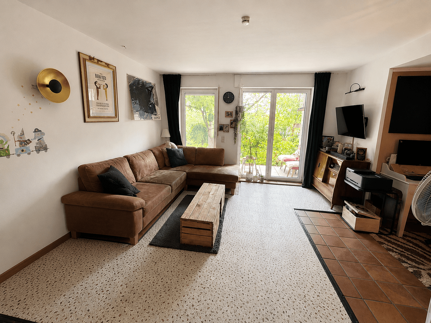 Prodej bytu 2+1 60 m², Köln, Severní Porýní-Vestfálsko Prodej bytu 2+1 60 m², Köln, Severní Porýní-Vestfálsko