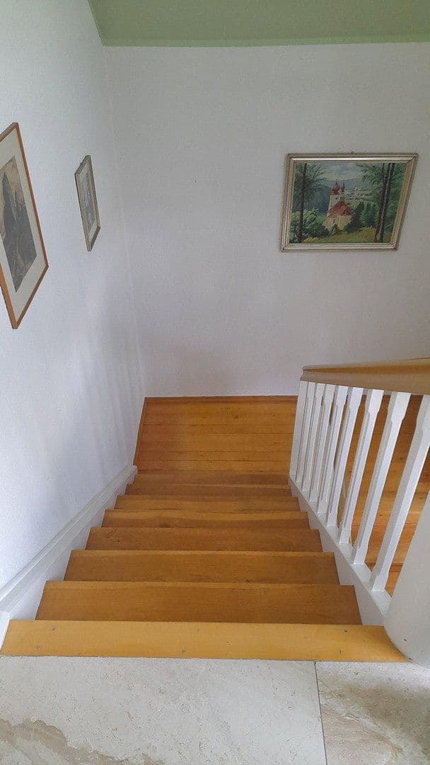 Prodej domu 117 m², pozemek 910 m², Gartenstr. 7, Breitenbrunn, Bavorsko Prodej domu 117 m², pozemek 910 m², Gartenstr. 7, Breitenbrunn, Bavorsko