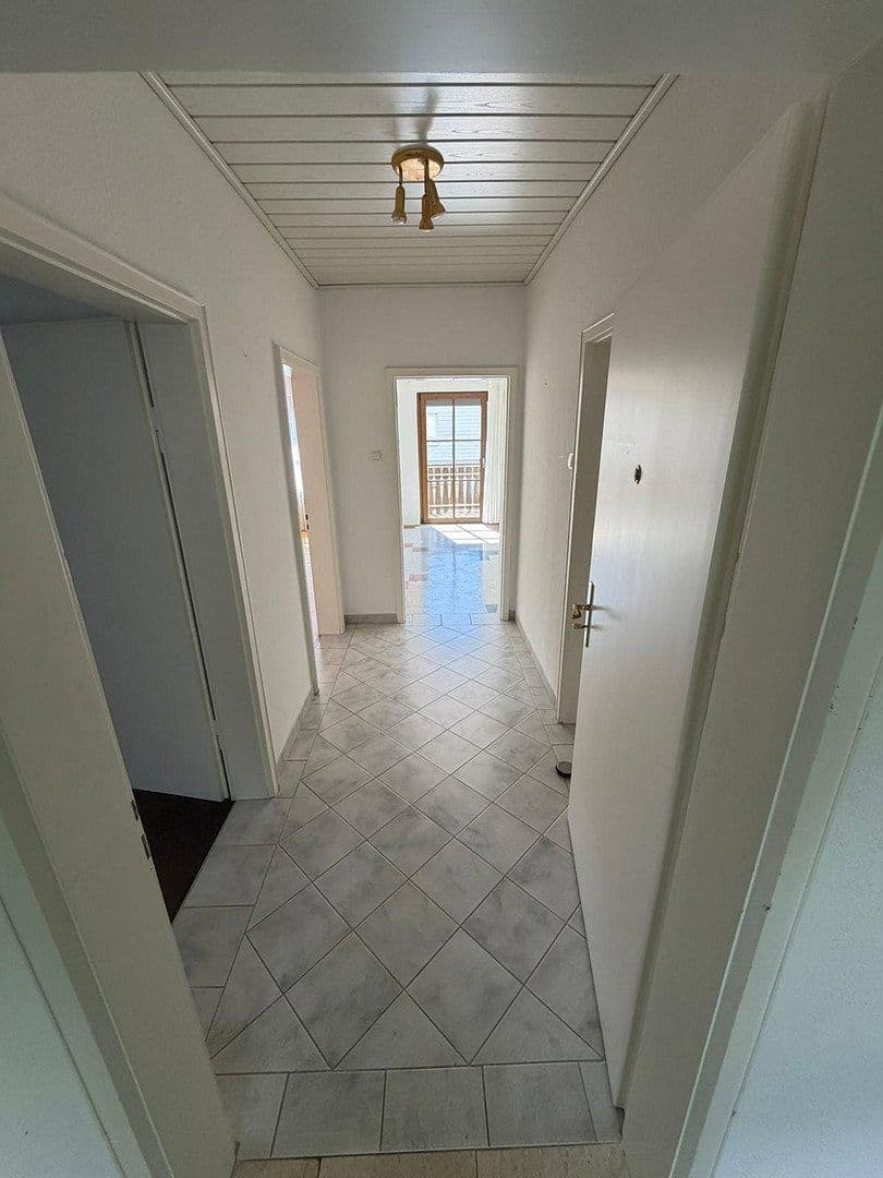 Prodej domu 117 m², pozemek 910 m², Gartenstr. 7, Breitenbrunn, Bavorsko Prodej domu 117 m², pozemek 910 m², Gartenstr. 7, Breitenbrunn, Bavorsko