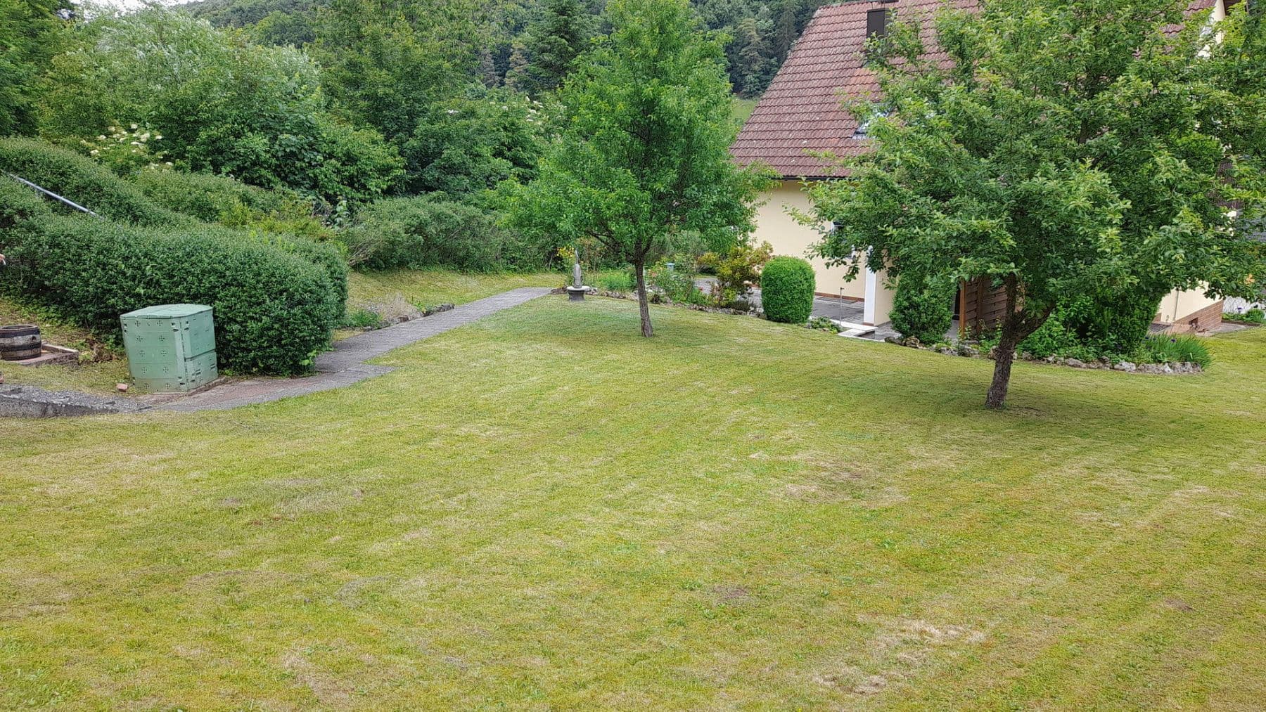 Prodej domu 117 m², pozemek 910 m², Gartenstr. 7, Breitenbrunn, Bavorsko Prodej domu 117 m², pozemek 910 m², Gartenstr. 7, Breitenbrunn, Bavorsko