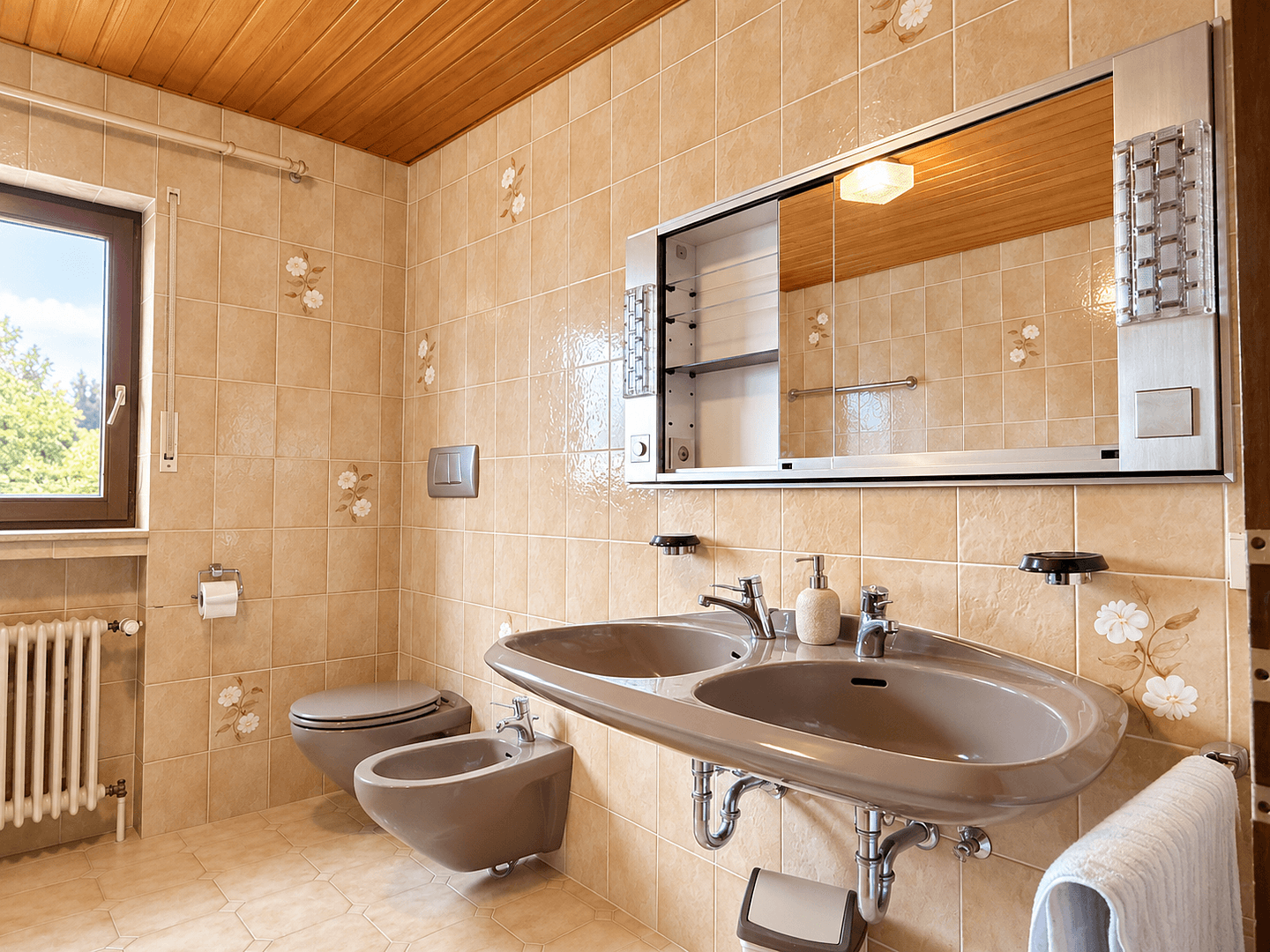 Prodej domu 358 m², pozemek 482 m², Marxzell, Bádensko-Württembersko Prodej domu 358 m², pozemek 482 m², Marxzell, Bádensko-Württembersko