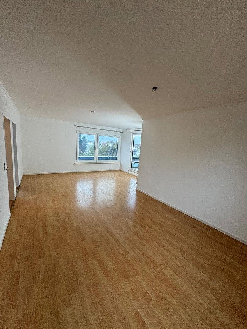 Pronájem bytu 2+1 72 m², Mörfelden-Walldorf, Hessen Pronájem bytu 2+1 72 m², Mörfelden-Walldorf, Hessen