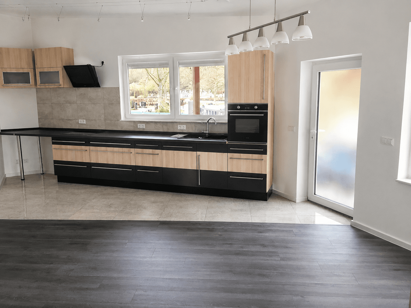 Prodej domu 183 m², pozemek 200 m², Kaiserslautern, Porýní-Falc Prodej domu 183 m², pozemek 200 m², Kaiserslautern, Porýní-Falc