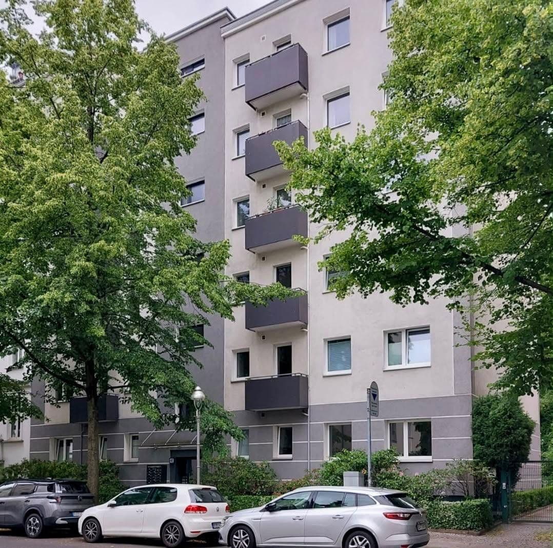 Prodej bytu 2+1 62 m², Düsseldorfer Str. 41, Berlin, Berlín Prodej bytu 2+1 62 m², Düsseldorfer Str. 41, Berlin, Berlín