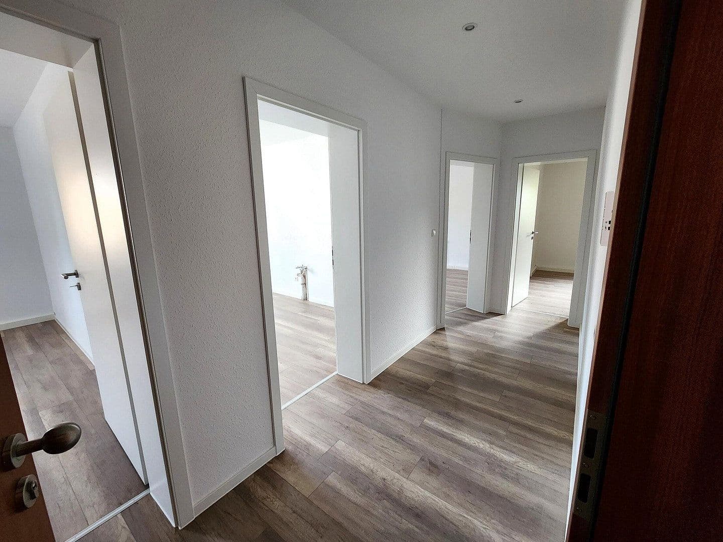Pronájem bytu 3+1 68 m², Rudolf-Breitscheid-Straße 21, Lichtenstein/Sachsen, Sasko Pronájem bytu 3+1 68 m², Rudolf-Breitscheid-Straße 21, Lichtenstein/Sachsen, Sasko