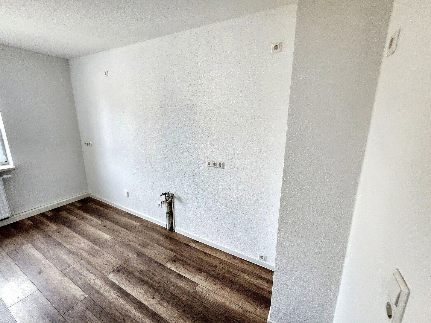 Pronájem bytu 3+1 68 m², Rudolf-Breitscheid-Straße 21, Lichtenstein/Sachsen, Sasko Pronájem bytu 3+1 68 m², Rudolf-Breitscheid-Straße 21, Lichtenstein/Sachsen, Sasko