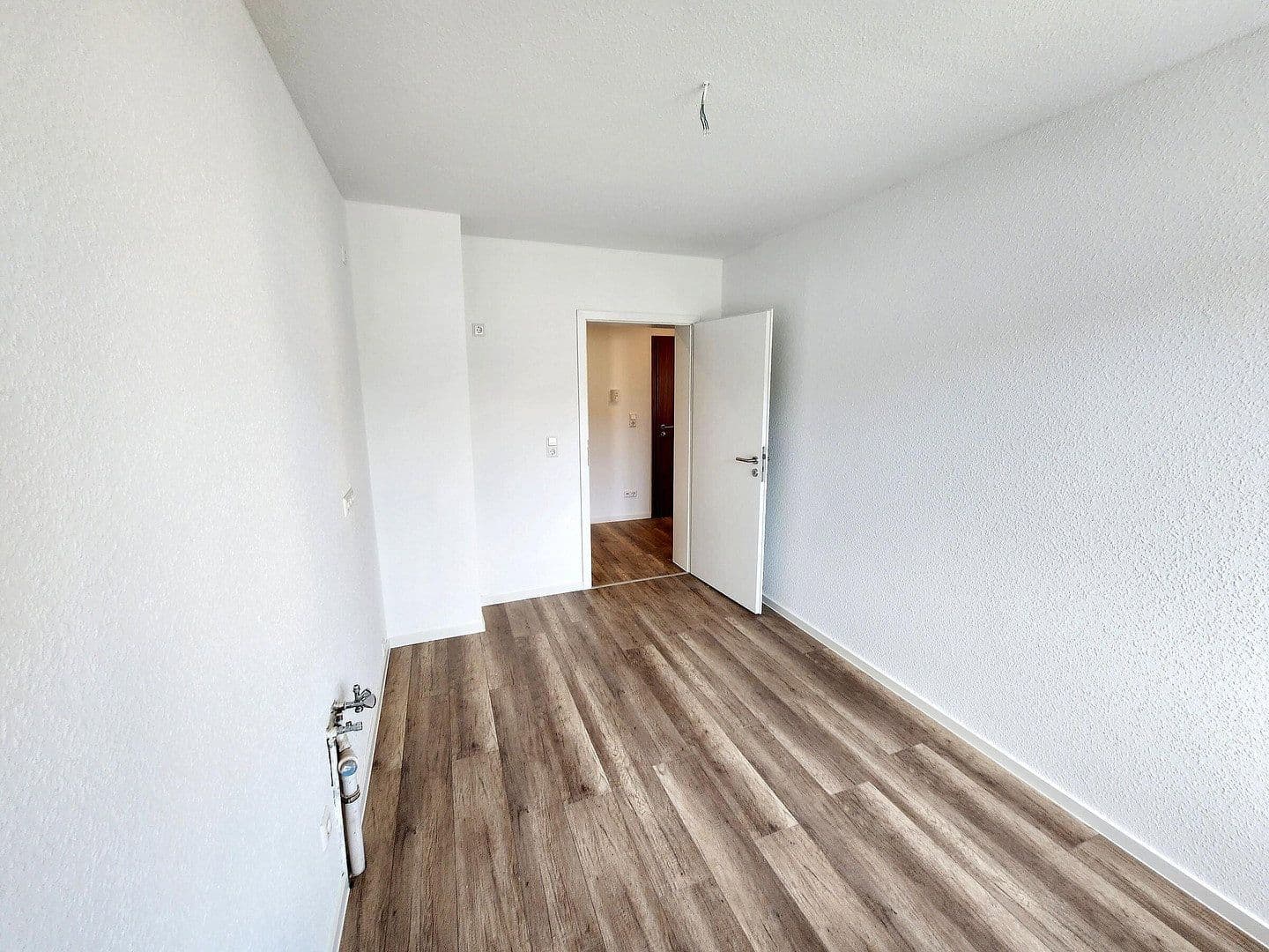 Pronájem bytu 3+1 68 m², Rudolf-Breitscheid-Straße 21, Lichtenstein/Sachsen, Sasko Pronájem bytu 3+1 68 m², Rudolf-Breitscheid-Straße 21, Lichtenstein/Sachsen, Sasko