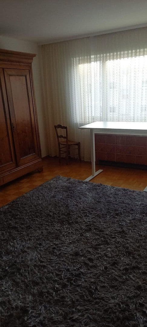 Prodej bytu 3+1 80 m², Einsteintr. 3, Stuttgart, Bádensko-Württembersko Prodej bytu 3+1 80 m², Einsteintr. 3, Stuttgart, Bádensko-Württembersko