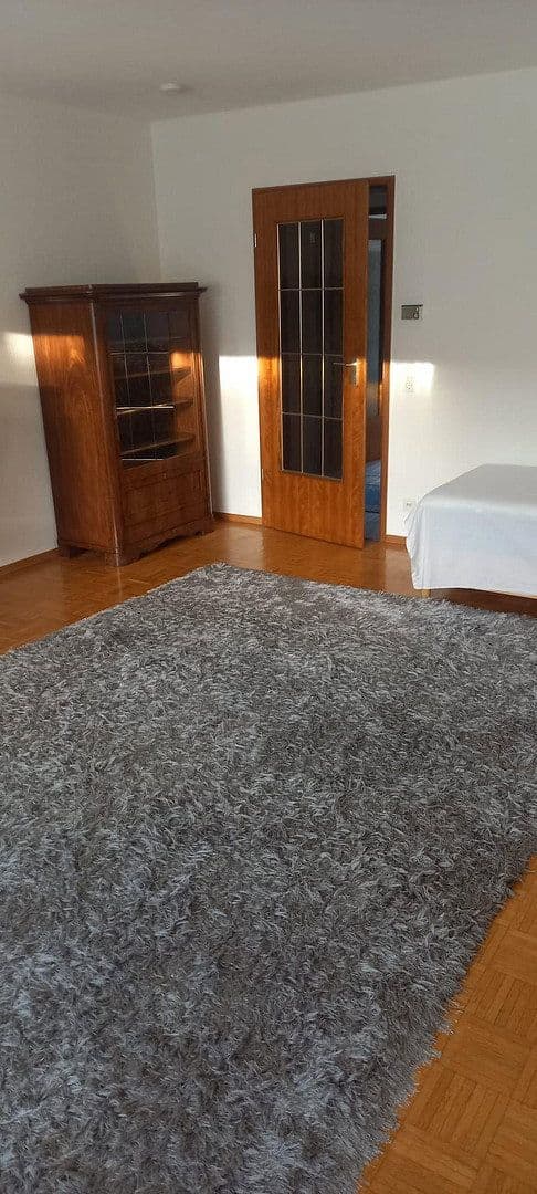 Prodej bytu 3+1 80 m², Einsteintr. 3, Stuttgart, Bádensko-Württembersko Prodej bytu 3+1 80 m², Einsteintr. 3, Stuttgart, Bádensko-Württembersko